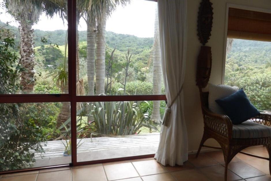 Great Barrier Oasis Lodge Tryphena Esterno foto